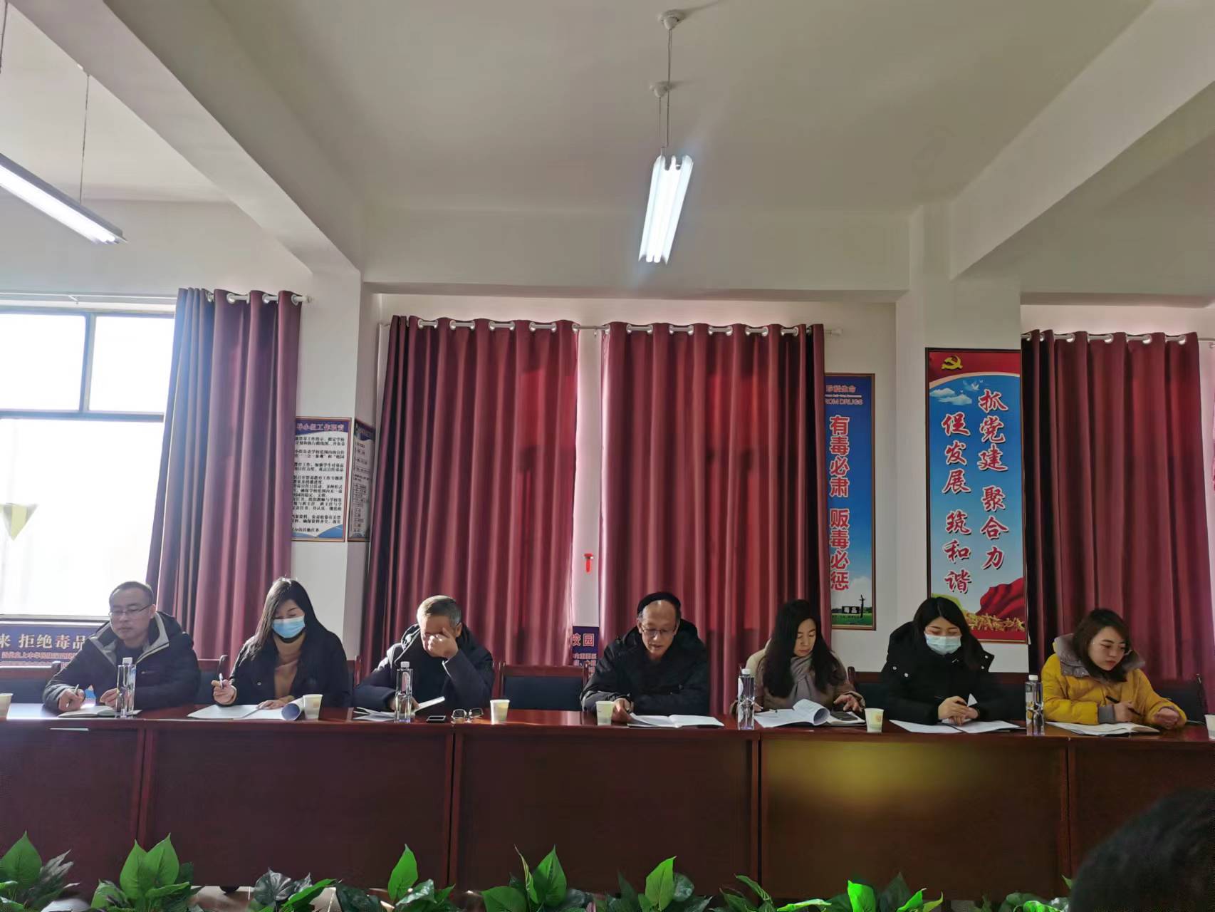 检查促提升 护航新学期——雄立职中迎接区教育局新学期开学工作检查