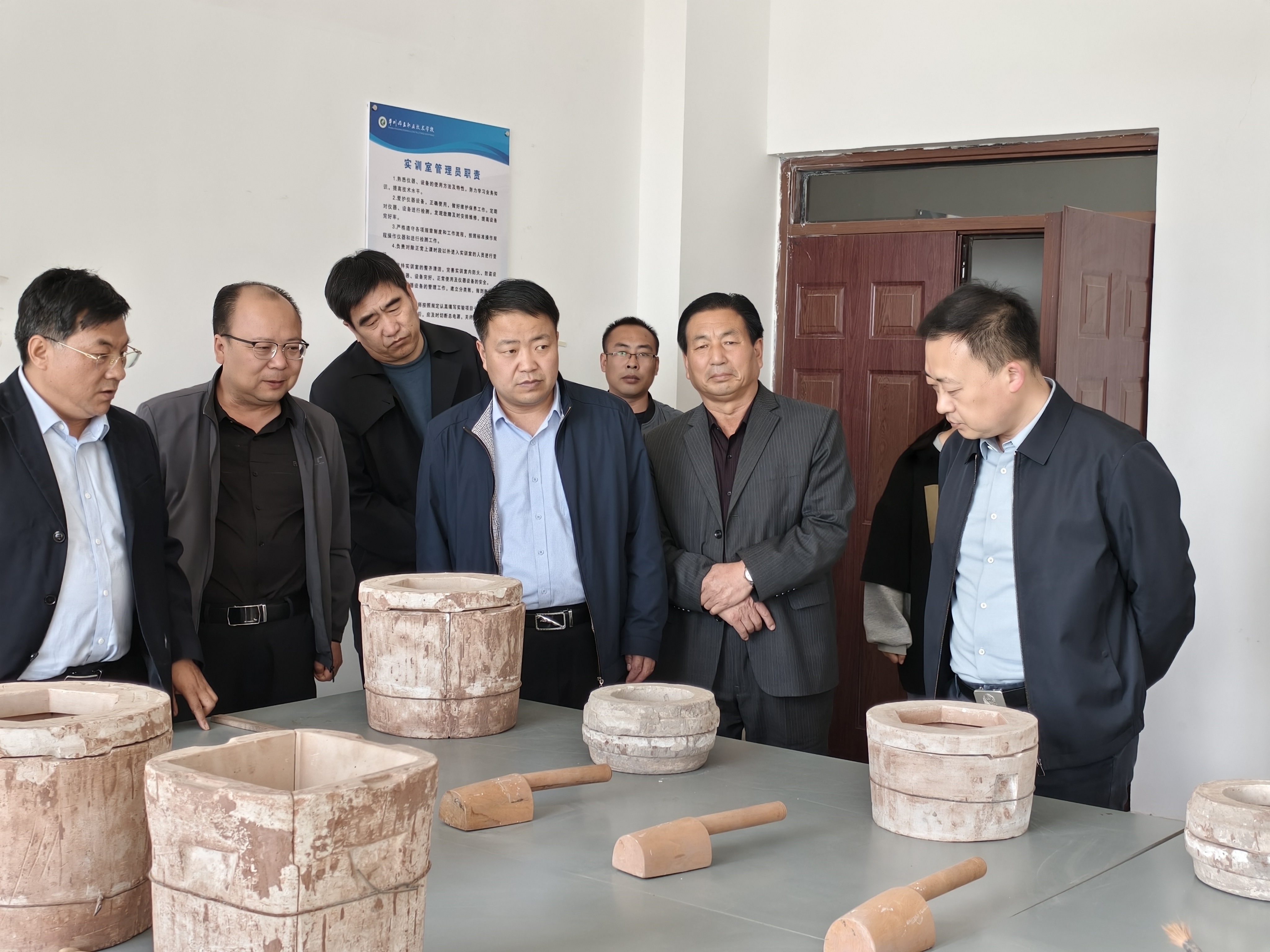 区领导莅临雄立职中调研指导工作